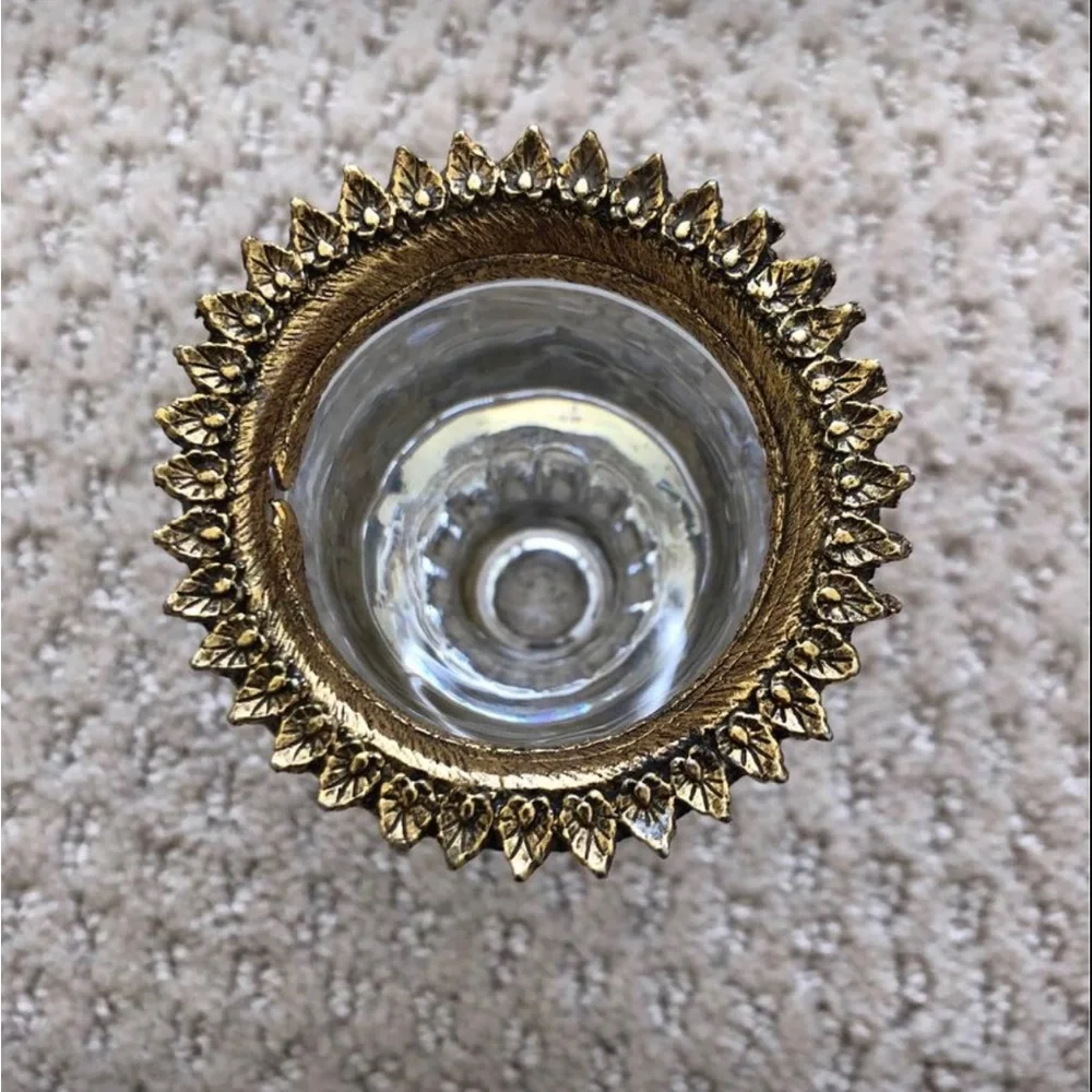 vintage antique vanity glass holder with gold metal filligree leaves - Picture 7 of 8